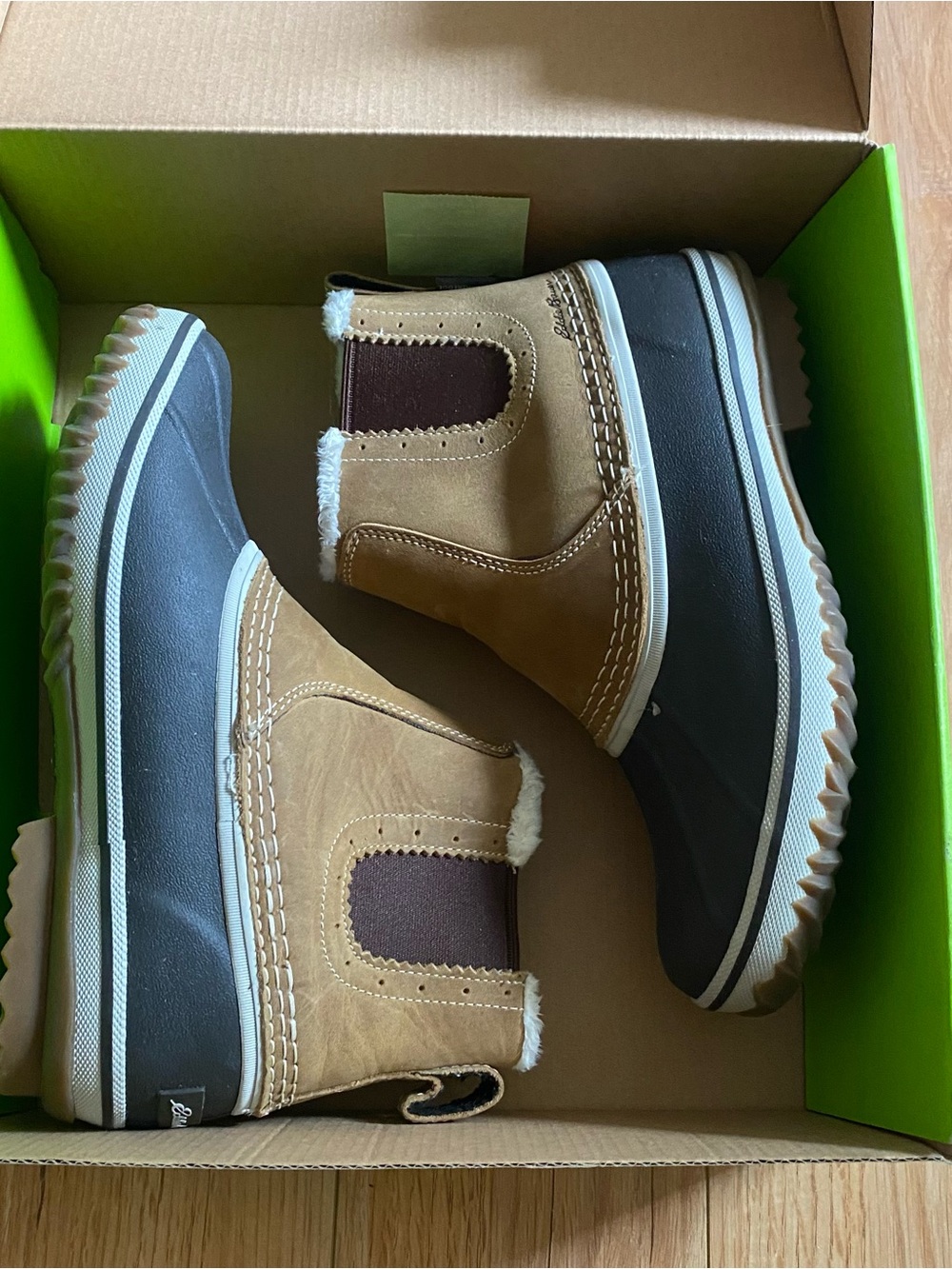 Eddie Bauer women’s hunt pic slip on boots